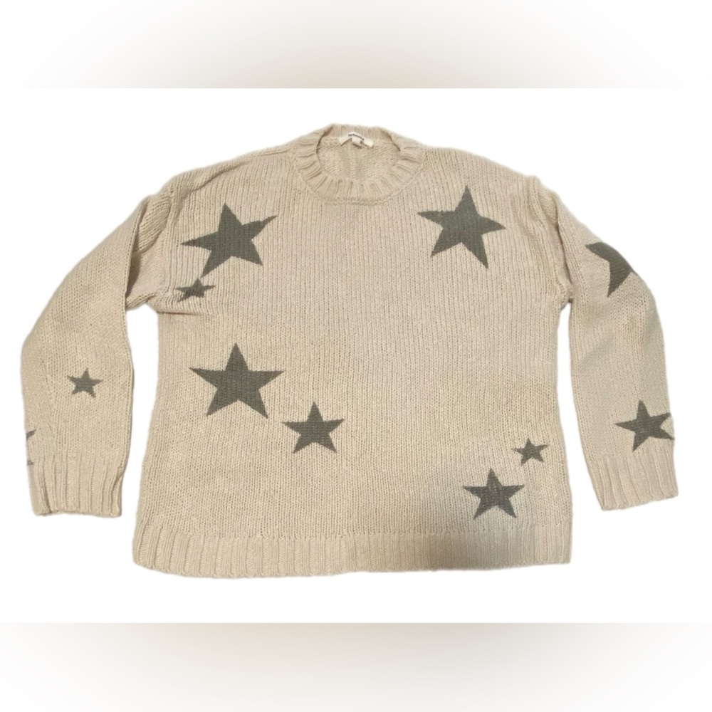 Splendid Cream Sweater with Gray Star Pattern small - Picture 1 of 8